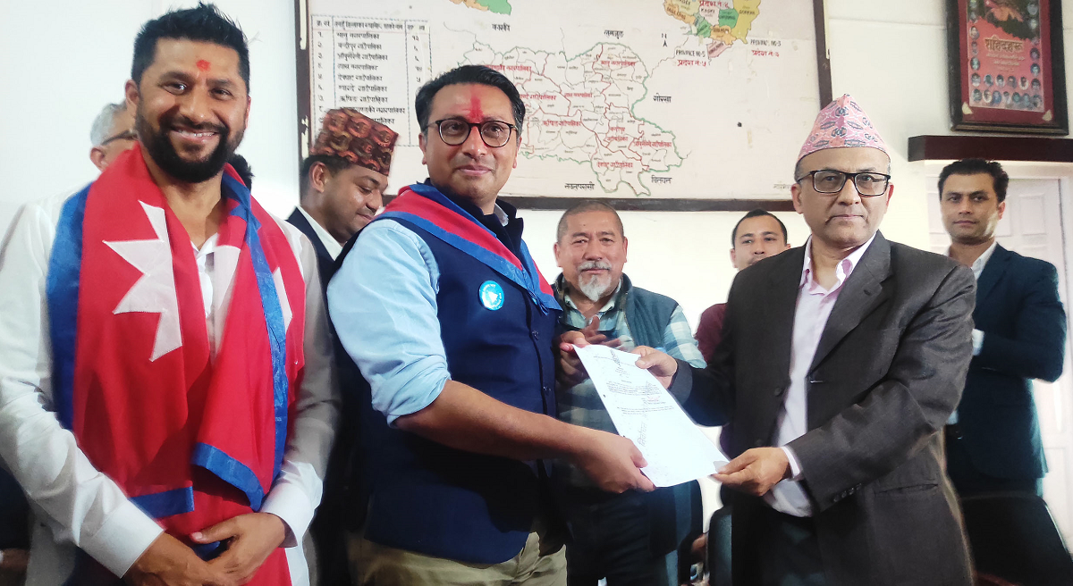 स्वर्णिम वाग्लेले तनहुँ–१ मा गरे उम्मेदवारी दर्ता